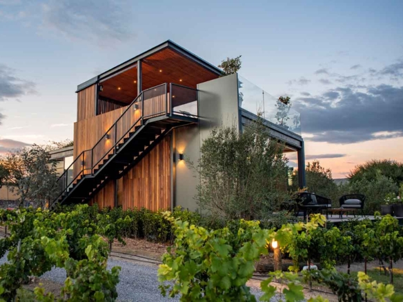 Casa de lujo en Viñedos de Los Senderos, San Miguel de Allende con arquitectura moderna y rodeada de naturaleza